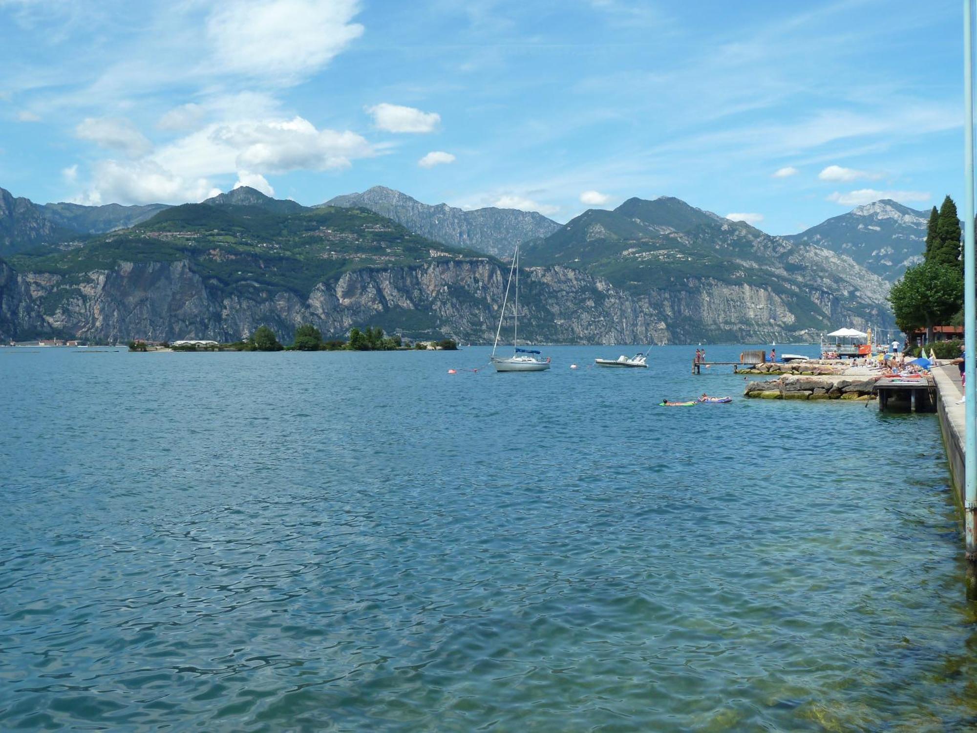 Albergo Casa Este Brenzone sul Garda Ngoại thất bức ảnh