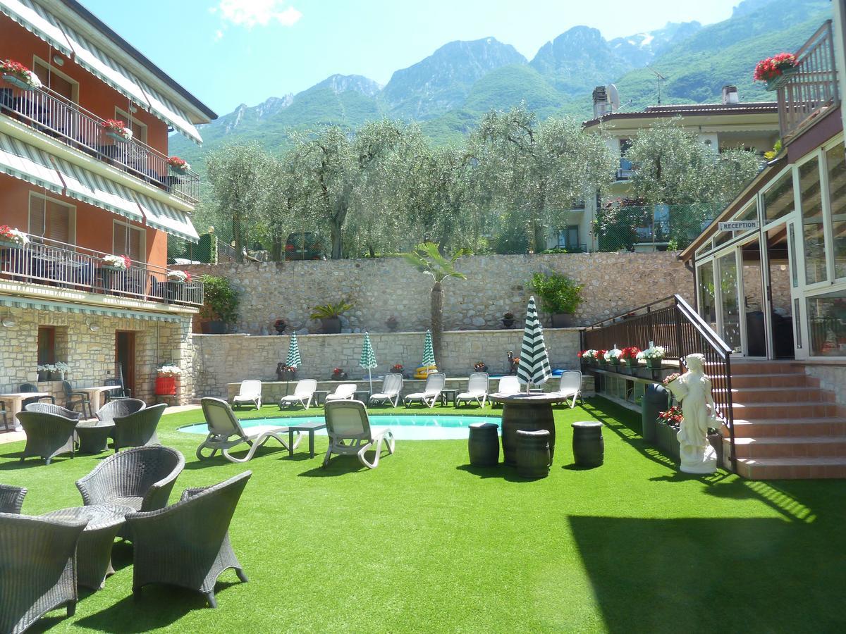 Albergo Casa Este Brenzone sul Garda Ngoại thất bức ảnh
