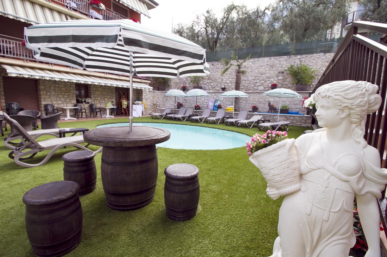 Albergo Casa Este Brenzone sul Garda Ngoại thất bức ảnh